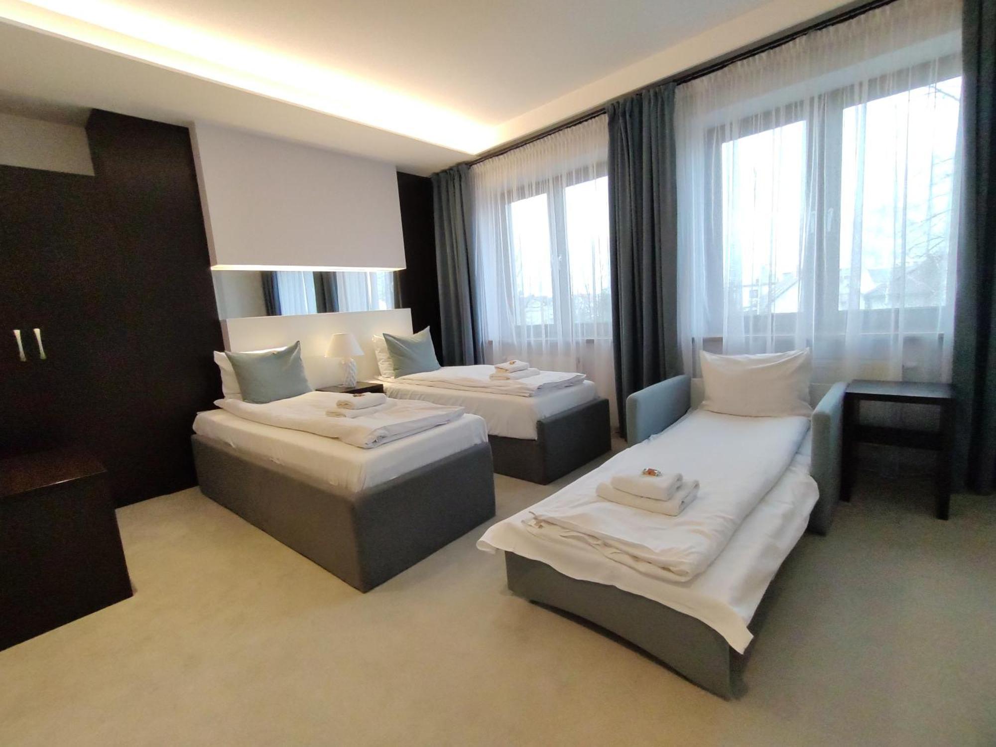 Novopolska - Hotel I Restauracja Kościan Eksteriør bilde