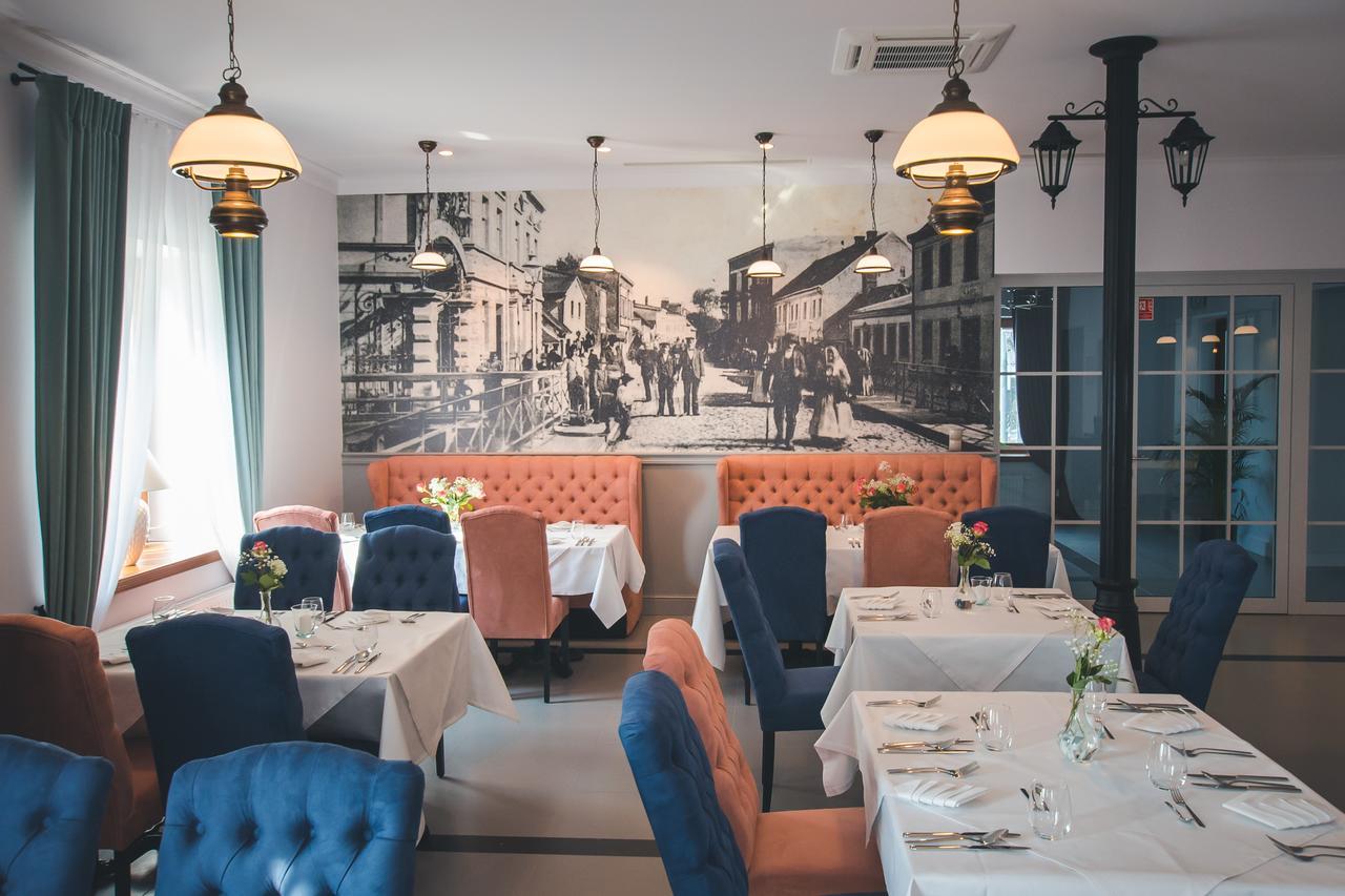 Novopolska - Hotel I Restauracja Kościan Eksteriør bilde