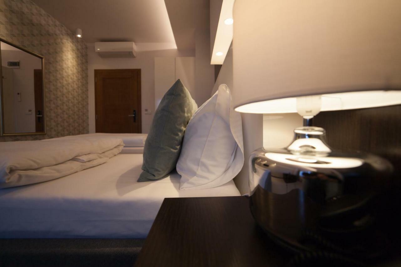 Novopolska - Hotel I Restauracja Kościan Eksteriør bilde