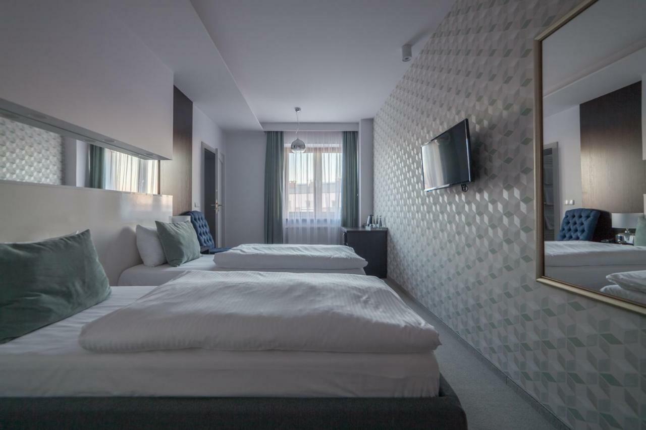 Novopolska - Hotel I Restauracja Kościan Eksteriør bilde